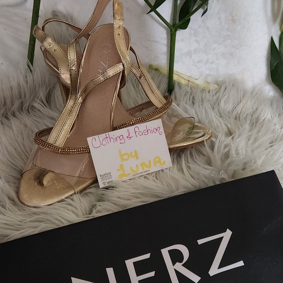 Shoes size 6 1/2 to 7 1/2 black,brown,beige and more . - Picture 6 of 8